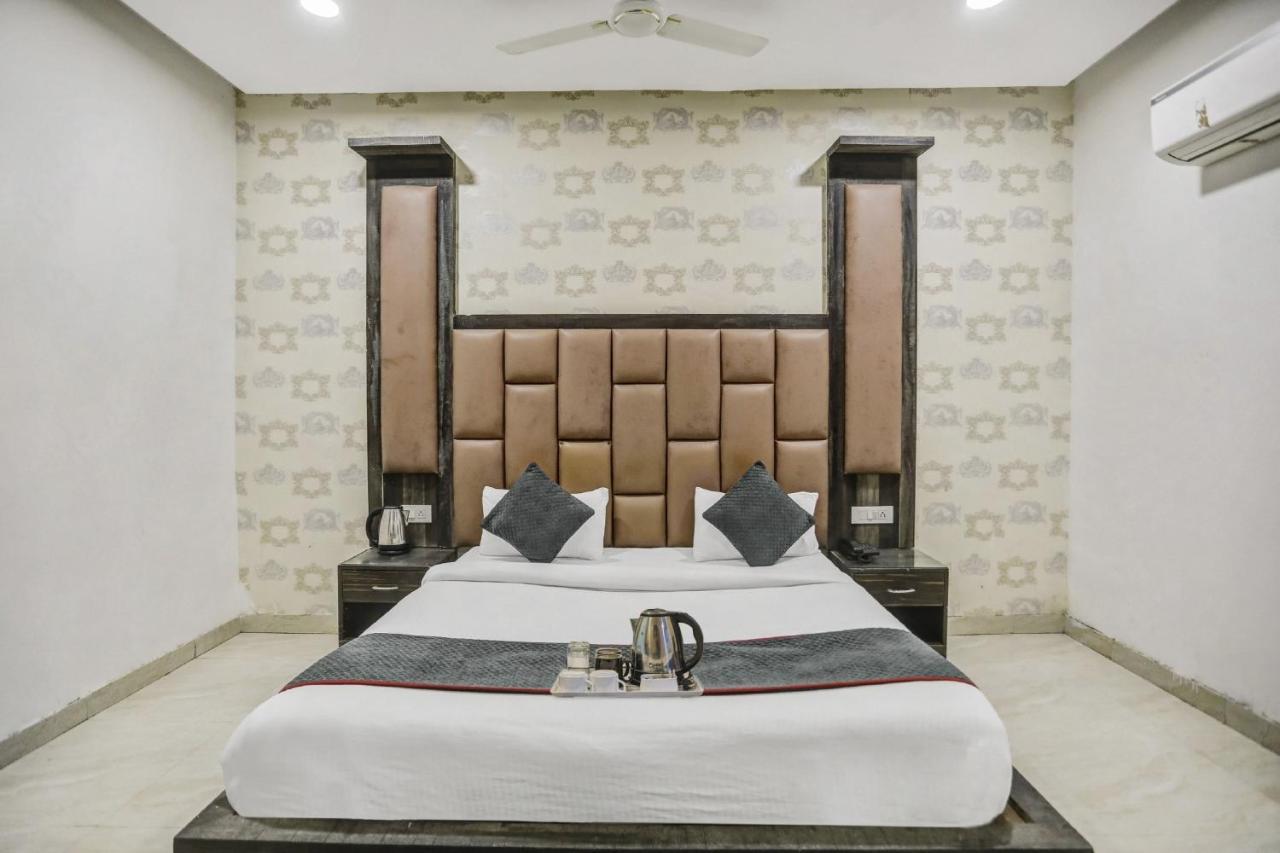 Townhouse 22956 Hotel Grand Residency Delhi Kültér fotó