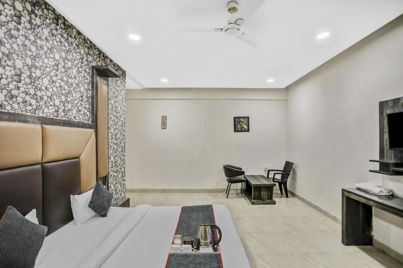 Townhouse 22956 Hotel Grand Residency Delhi Kültér fotó