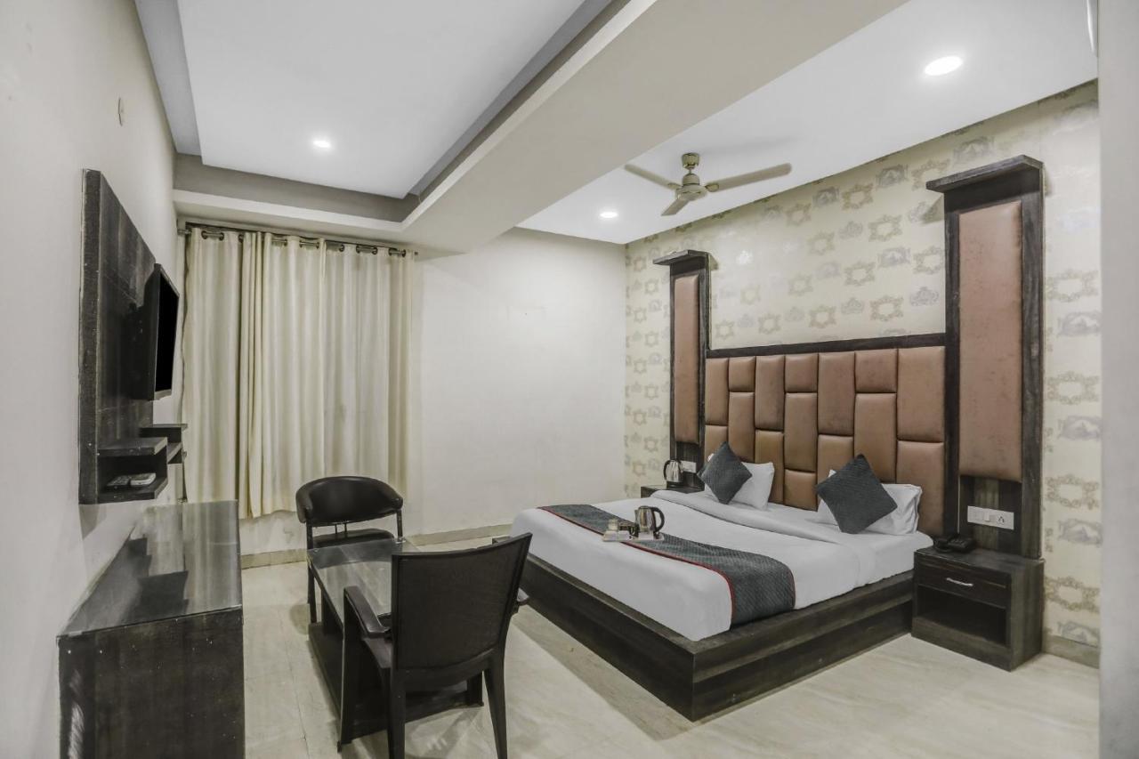 Townhouse 22956 Hotel Grand Residency Delhi Kültér fotó