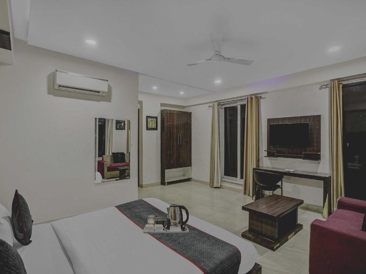 Townhouse 22956 Hotel Grand Residency Delhi Kültér fotó