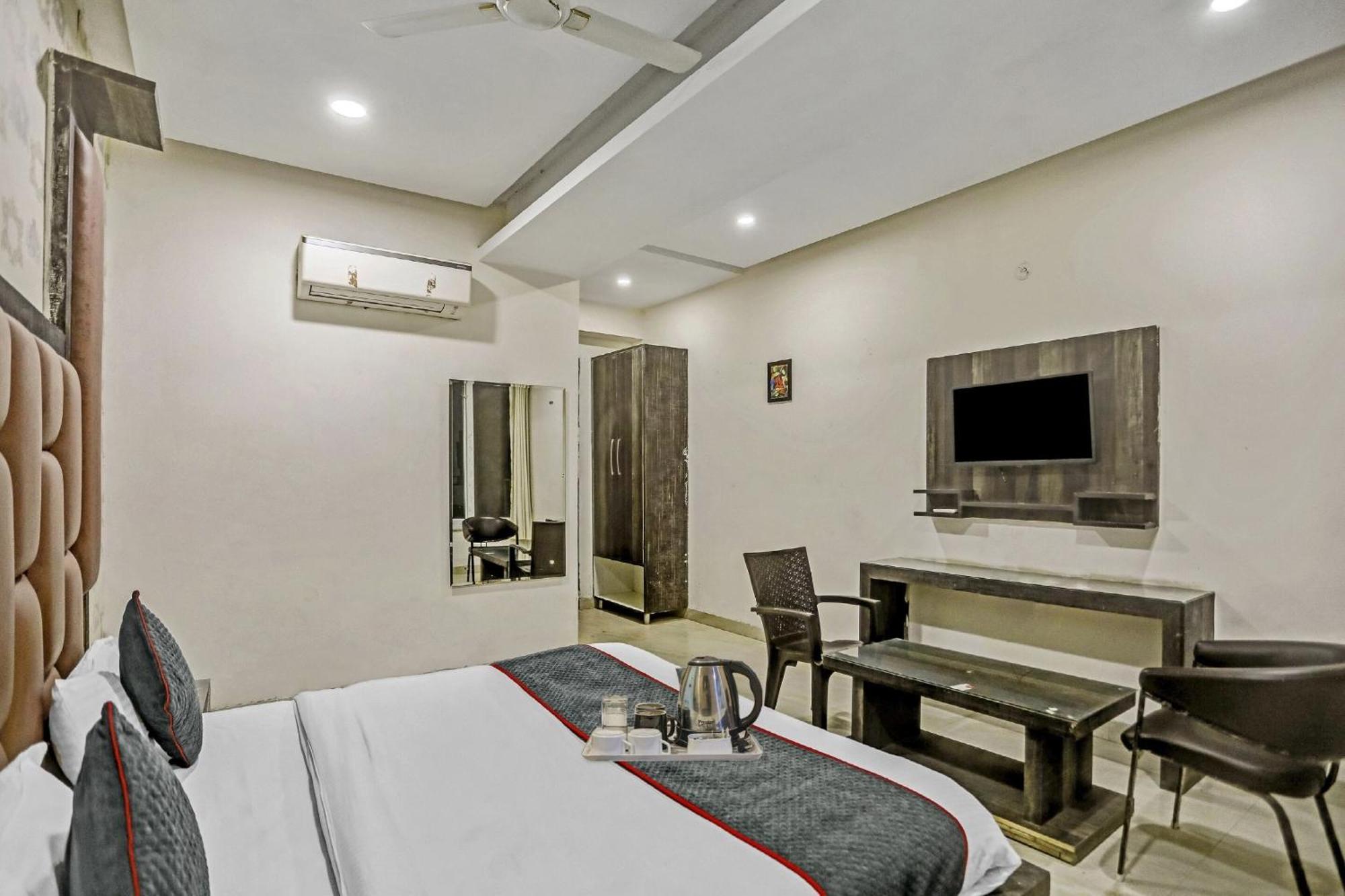 Townhouse 22956 Hotel Grand Residency Delhi Kültér fotó