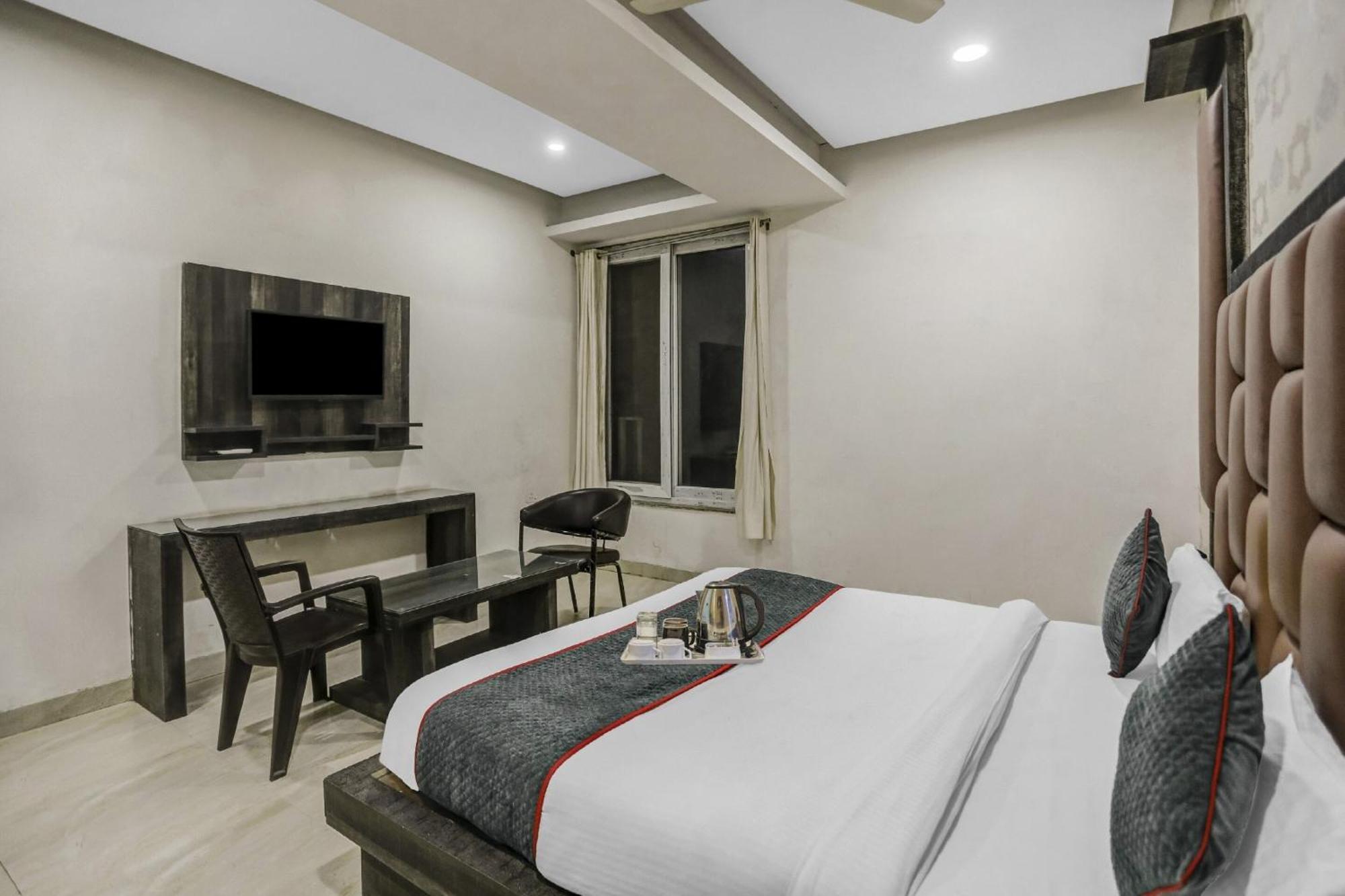 Townhouse 22956 Hotel Grand Residency Delhi Kültér fotó