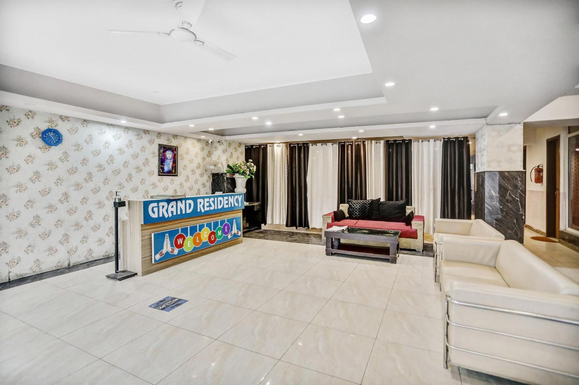 Townhouse 22956 Hotel Grand Residency Delhi Kültér fotó