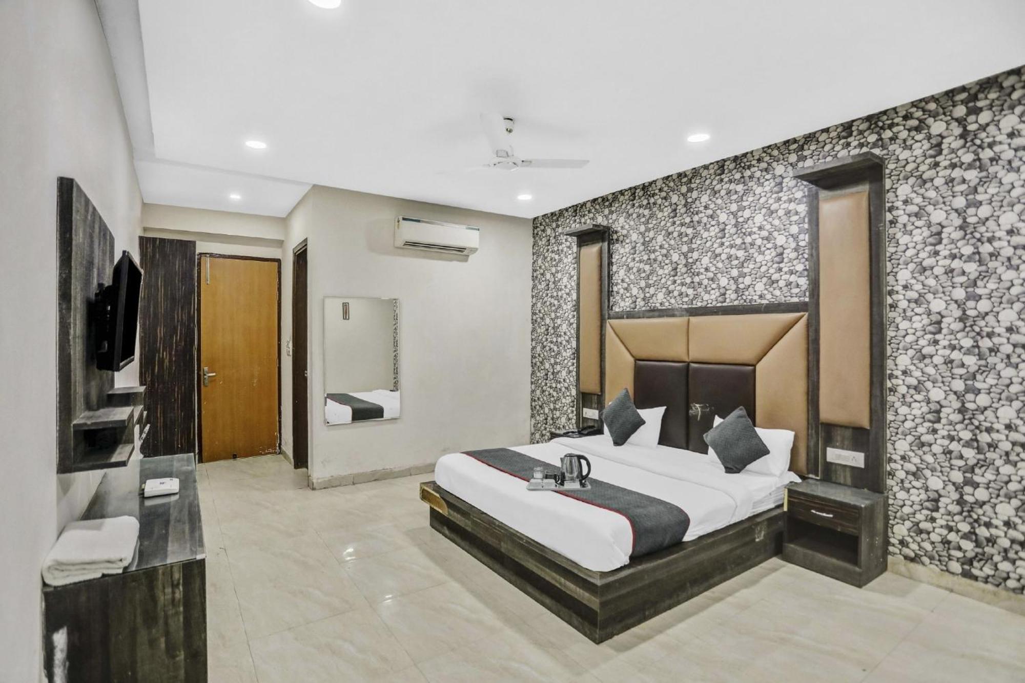 Townhouse 22956 Hotel Grand Residency Delhi Kültér fotó