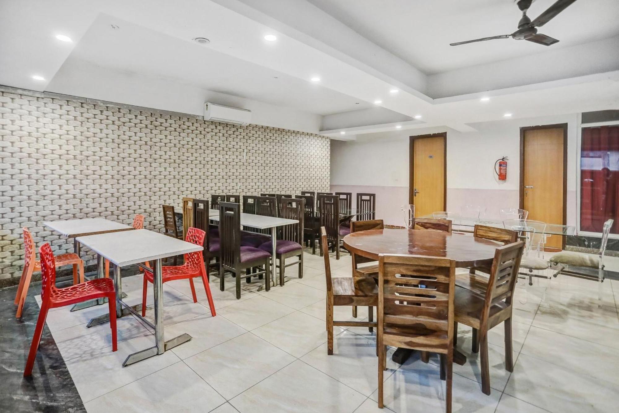 Townhouse 22956 Hotel Grand Residency Delhi Kültér fotó