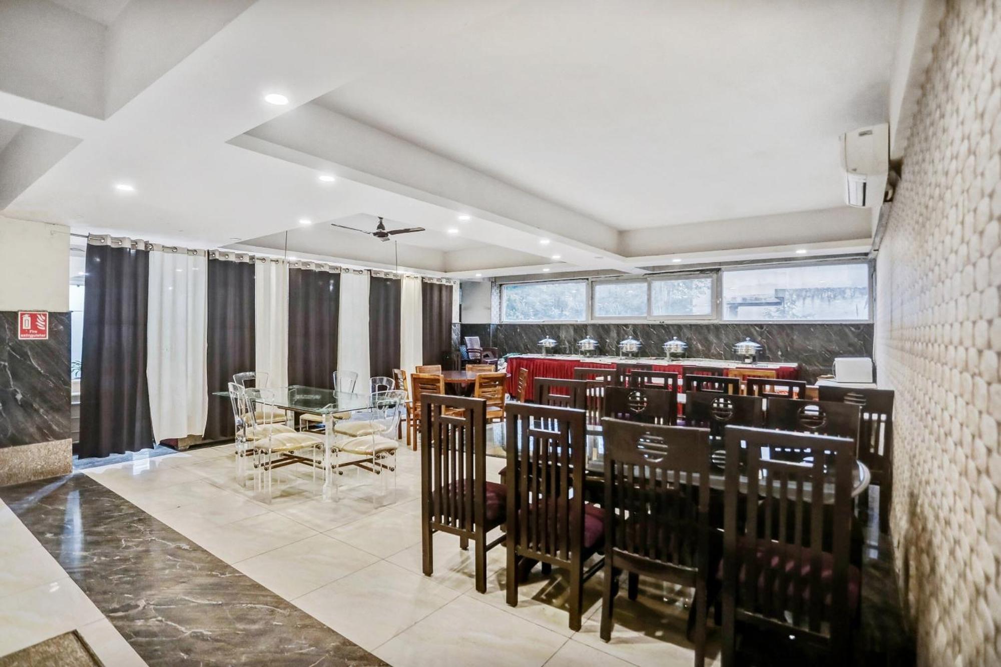 Townhouse 22956 Hotel Grand Residency Delhi Kültér fotó