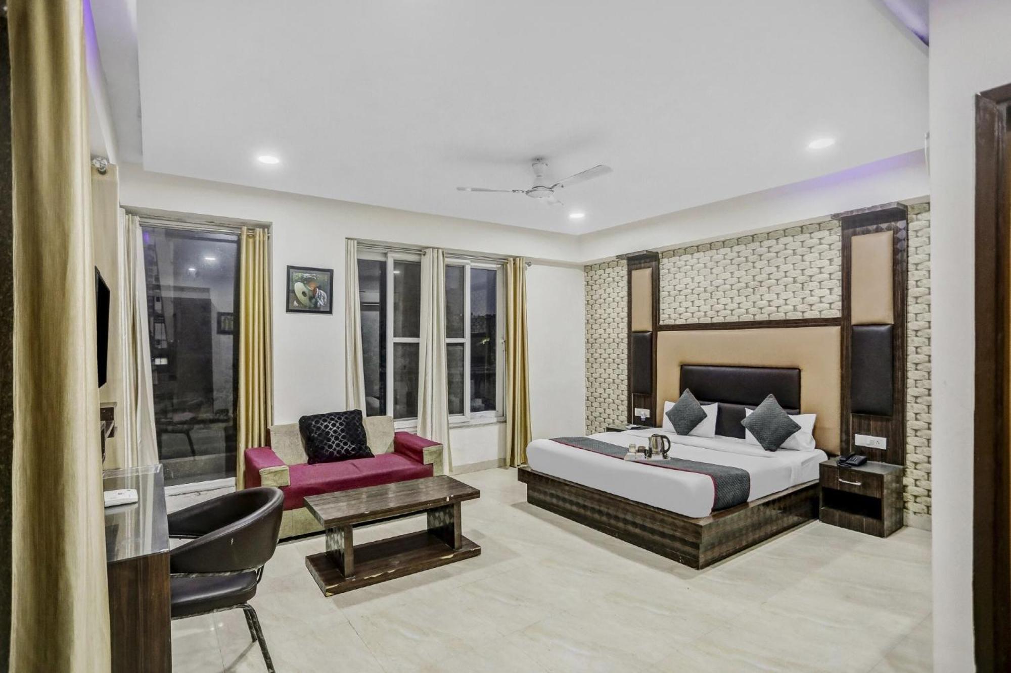 Townhouse 22956 Hotel Grand Residency Delhi Kültér fotó